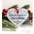 Első karácsonyunk mint férj és feleség - nevekkel feliratozott, szív alakú karácsonyfa dísz
